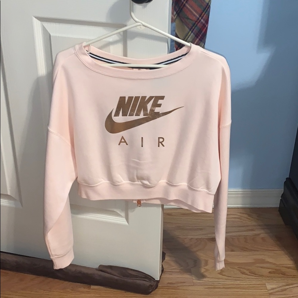 Cropped Nike Sweatshirt